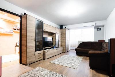 Apartament spatios cu 4 camere si 2 bai - in zona linistita - 2