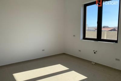 Duplex cu 3 camere cu Canalizare în Moșnița Veche - 6