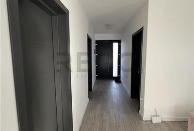 Casă cu 3 camere cu Teren 556 Mp în Tokai - 4