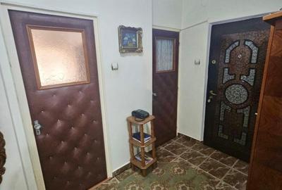 Apartament spatios, 3 camere, etaj 2, Gavana - chiar langa Spitalul Judetean - 4