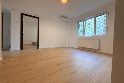 Inchiriere 3 camere renovat Universitate Calea Victoriei Bloc Romarta - 2