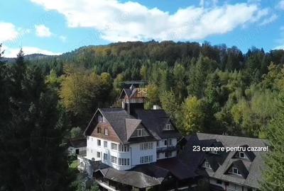 Spațiu comercial, de 2,000 mp, în Central - 17