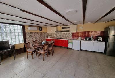 Casă cu 14 camere cu Teren 300 Mp în Eforie - 2