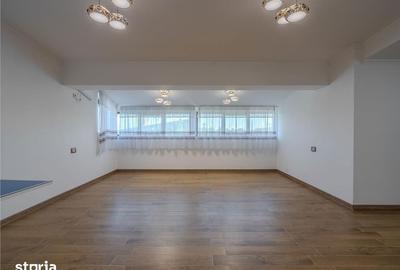 Casă cu 9 camere cu Teren 800 Mp în Central - 12