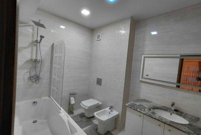 Apartament cu 3 camere decomandat în Central - 14