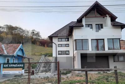 De vanzare casa individuala,135 mp utili, 1553 mp teren De vanzare casa individuala,135 mp utili, 1553 mp teren - 4