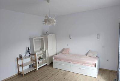 Casă cu 4 camere cu Teren 256 Mp în Florești - 6