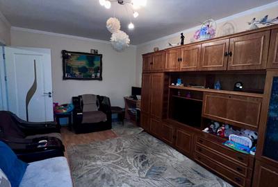 Apartament 3 camere - Tomis Nord - 110.000 euro negociabil  (Cod E11) - 2