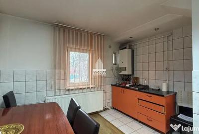 Apartament cu 3 camere decomandat în Central - 4