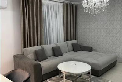 Metrou Piata Romana,renovat,boxa ,mobilat si utilat complet lux
