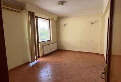Casă cu 4 camere în Chiajna - 4
