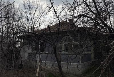 Casă cu 4 camere în Istrița de Jos - 2