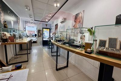 Spatiu comercial de vanzare - Str. Regele Ferdinand nr. 3 - 1