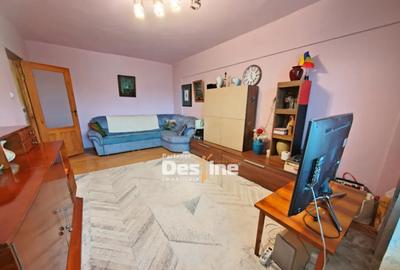 Apartament cu 4 camere decomandat, mobilat în Nicolina - 1