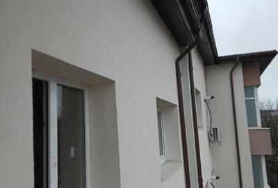 Apartament cu 3 camere decomandat în Central - 1