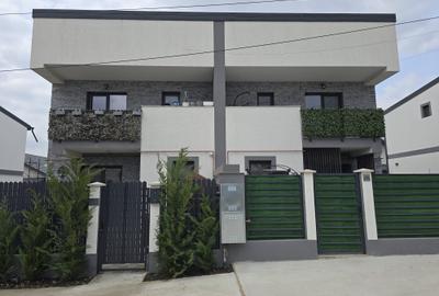 Casă cu 4 camere cu Teren 180 Mp în Berceni