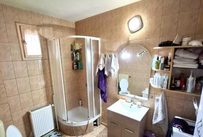 Casă cu 6 camere cu Teren 385 Mp în Central - 19