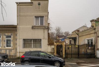 Casă cu 3 camere cu Canalizare în Parcul Carol - 17