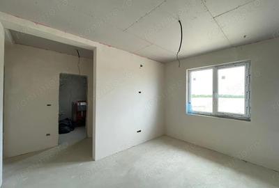 Casă cu 5 camere cu Teren 410 Mp în Urseni - 16