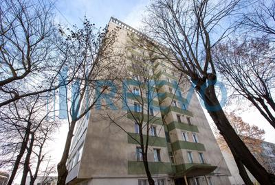 Apartament de vanzare cu doua camere, decomandat - str Cornisa Bistritei Bacau! - 24