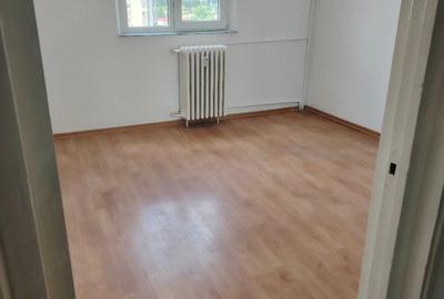 Apartament cu 2 camere decomandat în Narcisa - 4
