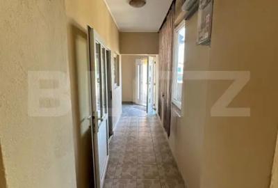 Casă cu 5 camere cu Teren 4200 Mp în Central - 9