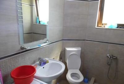 Casă cu 4 camere în Călugareni - 13