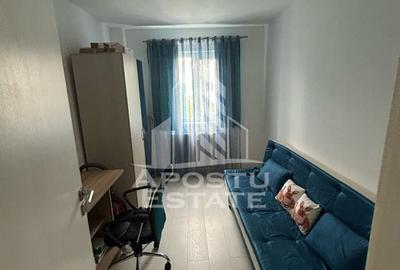Apartament cu 3 camere, centrala proprie, zona Dacia - 3