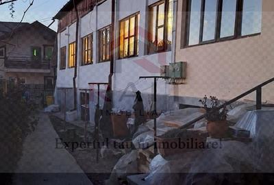 Casă cu 2 camere cu Canalizare în Central - 3