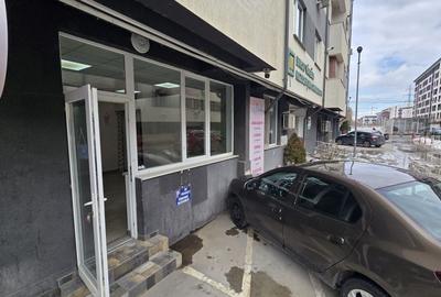 Spațiu comercial, de 56 mp, în Roșu