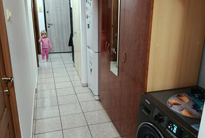 Apartament cu 3 camere decomandat în Central - 1