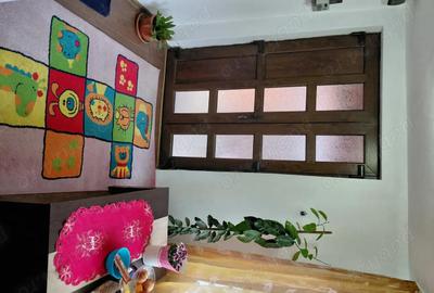 Casă cu 3 camere cu Teren 20 Mp în Petrești - 1