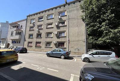 Apartament 3 camere, 86 mp, etaj 1, langa Parcul Carol, de renovat
