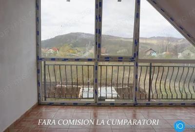 BUJORENI, CASA CU SPATII GENEROASE - 14