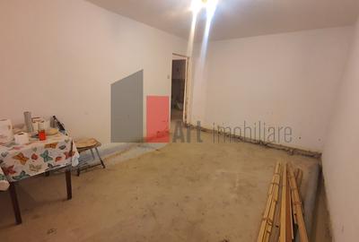 Giurgiu, ap. 4 camere, decomandat, parter - 6