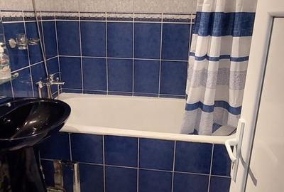 Apartament cu 3 camere, decomandat, zona Nicolina - 6