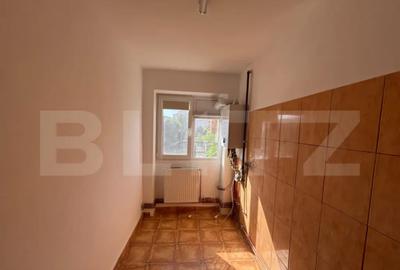 Apartament cu 2 camere semidecomandat, mobilat în Micro 6 - 4