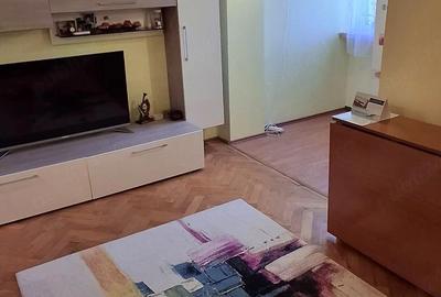 Apartament cu 4 camere semidecomandat în Central - 4