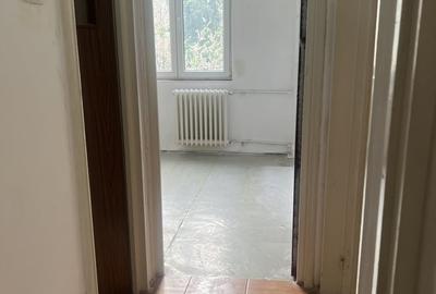 Apartament cu 3 camere decomandat în Giurgiului - 4