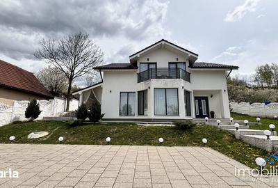 Casă cu 4 camere cu Teren 1200 Mp în Central - 15