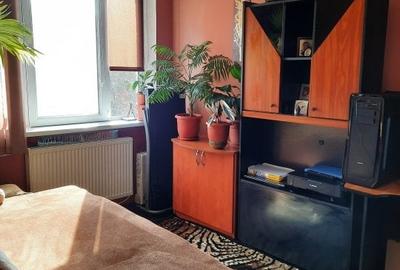 Apartament cu 4 camere decomandat în Progresul - 4