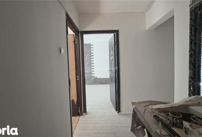 Apartament cu 3 camere decomandat în Valea Rosie - 5