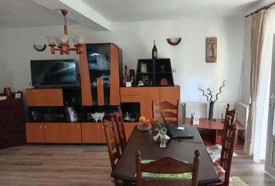 Casă cu 6 camere în Marghita - 2