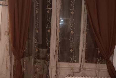 VANZARE GARSONIERA - 2