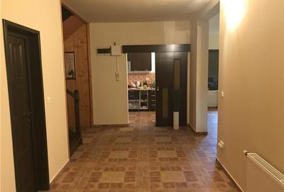 Casă cu 6 camere în Clinceni - 2