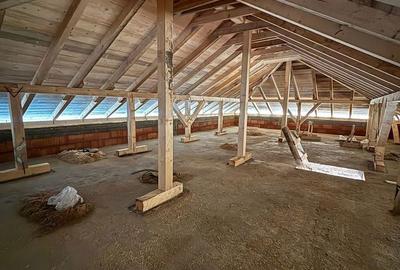 Casă cu 4 camere în Chinteni - 1