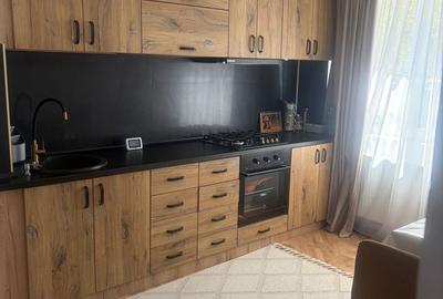 Apartament cu 2 camere decomandat în Micro 17 - 1