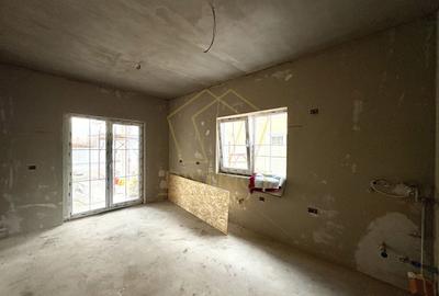 Duplex cu 4 camere, despărțit prin CARPORT | Mosnita Noua | HORNBACH - 3