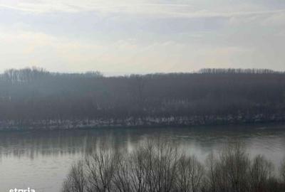 Teren de 2500 mp, în Malu Mare