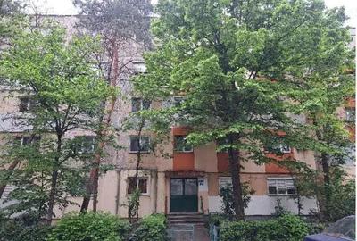Cota de 3/16 si cota de 5/8 din apartament-Craiova, Jud Dolj Cota de 3/16 si cota de 5/8 din apartament-Craiova, Jud Dolj - 1